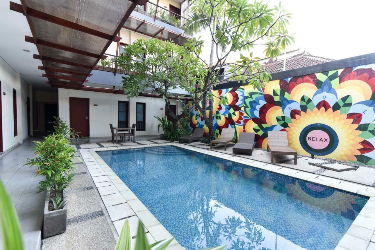 Готель Reddoorz Near Legian Street Кута Екстер'єр фото